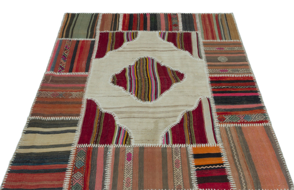 Naturel Over Dyed Kilim Patchwork Unique Rug 4&#39;4&#39;&#39; x 5&#39;9&#39;&#39; ft 133 x 175 cm