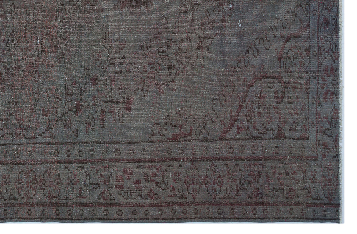 Gray Over Dyed Vintage Rug 5&#39;7&#39;&#39; x 8&#39;8&#39;&#39; ft 170 x 264 cm