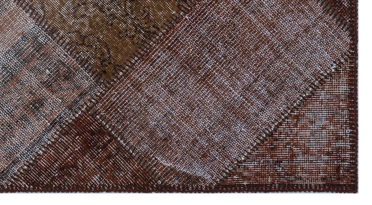 Brown Over Dyed Patchwork Unique Rug 2&#39;7&#39;&#39; x 4&#39;11&#39;&#39; ft 80 x 150 cm