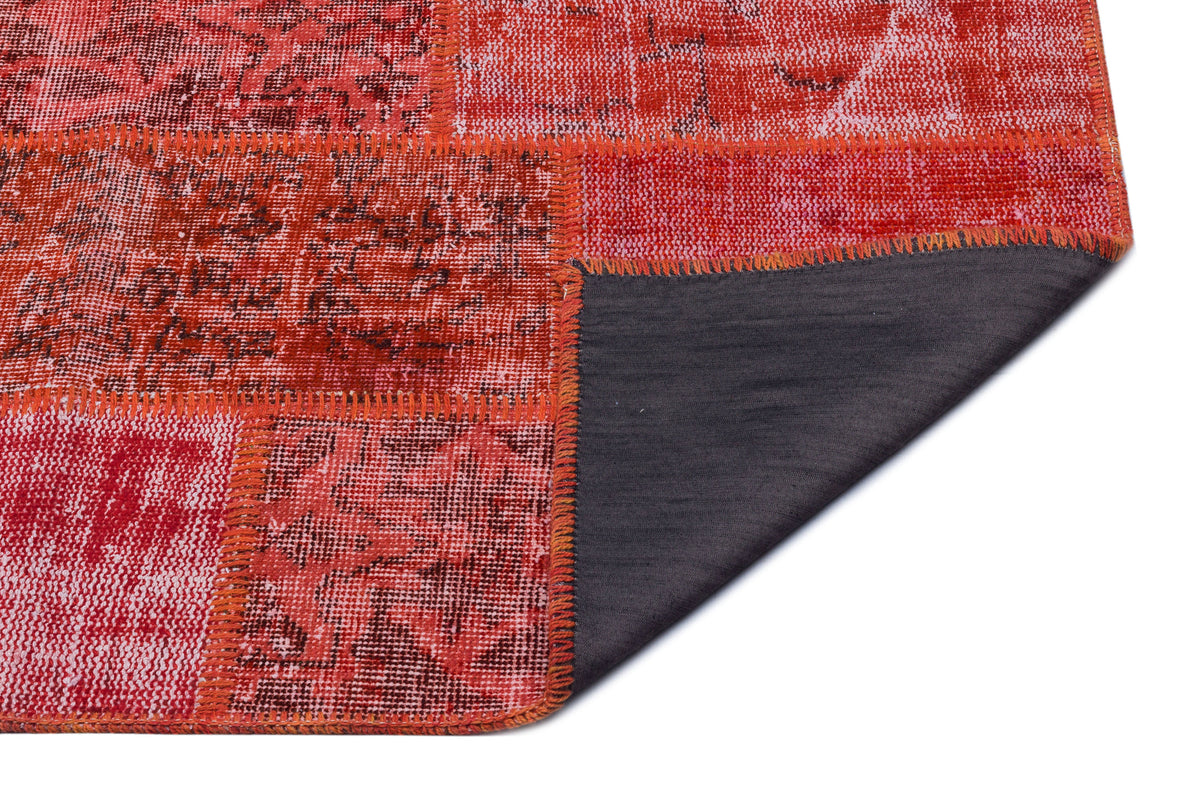 Red Over Dyed Patchwork Unique Rug 2&#39;7&#39;&#39; x 4&#39;11&#39;&#39; ft 80 x 150 cm