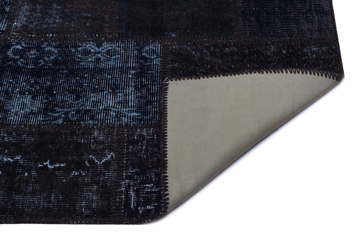 Black Over Dyed Patchwork Unique Rug 2&#39;7&#39;&#39; x 4&#39;11&#39;&#39; ft 80 x 150 cm
