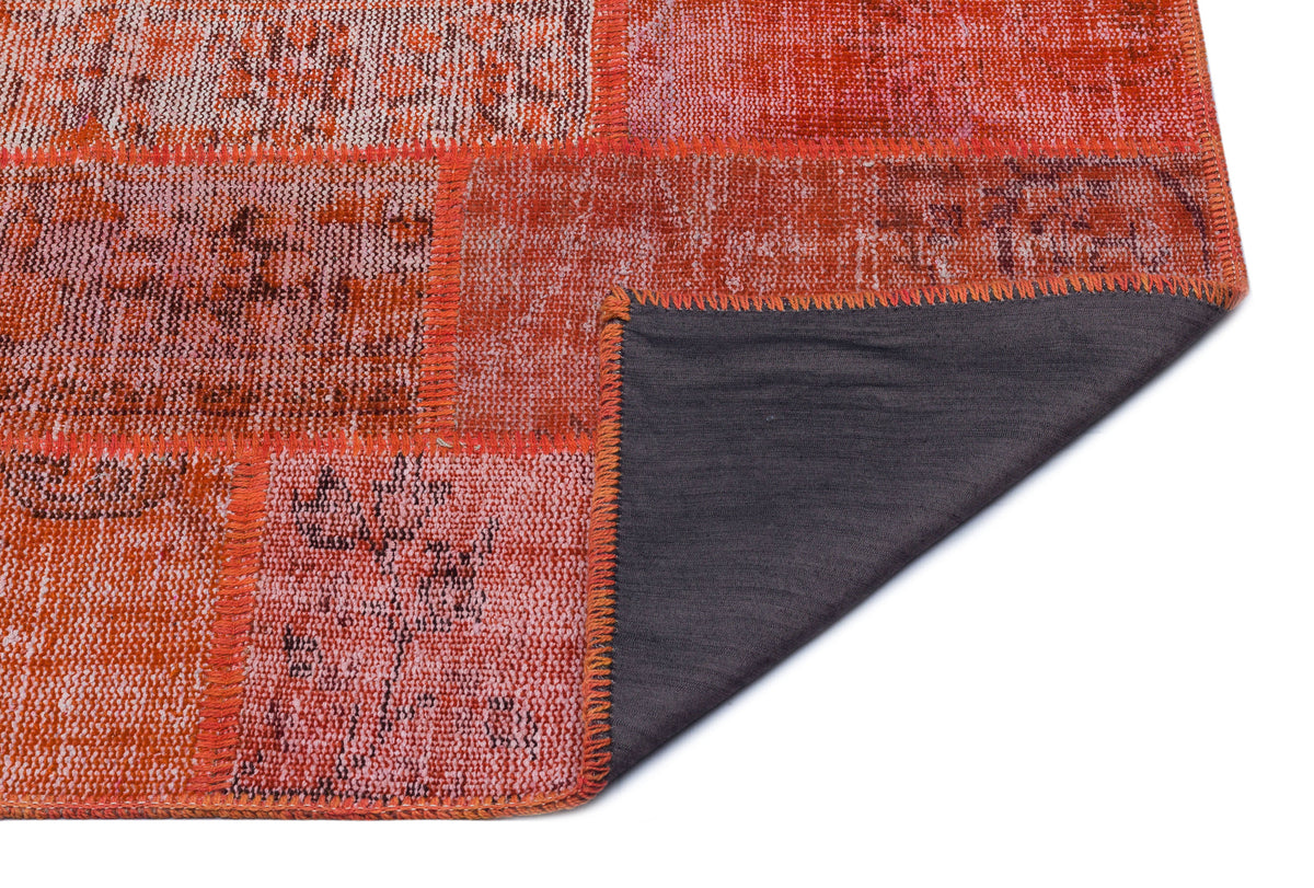 Red Over Dyed Patchwork Unique Rug 2&#39;7&#39;&#39; x 4&#39;11&#39;&#39; ft 80 x 150 cm
