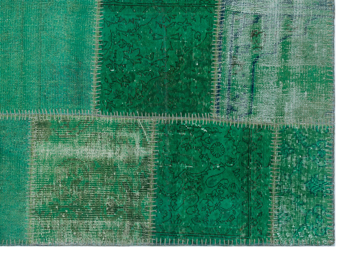 Green Over Dyed Patchwork Unique Rug 5&#39;3&#39;&#39; x 7&#39;3&#39;&#39; ft 160 x 221 cm