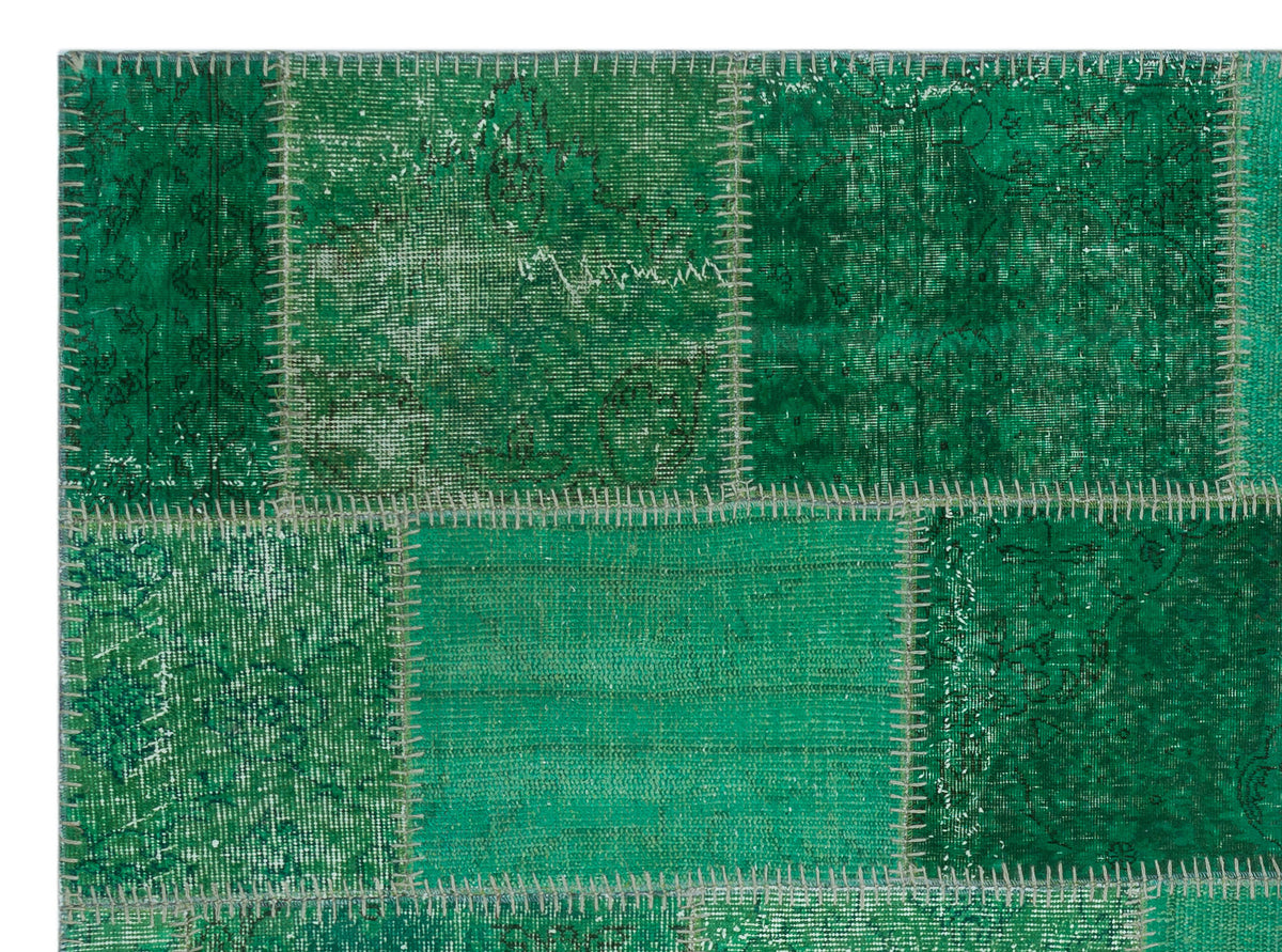 Green Over Dyed Patchwork Unique Rug 5&#39;3&#39;&#39; x 7&#39;3&#39;&#39; ft 160 x 221 cm