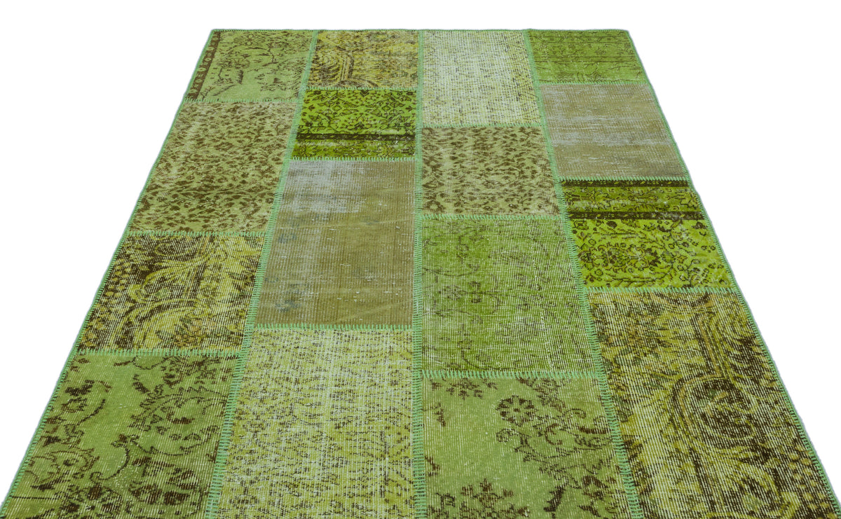 Green Over Dyed Patchwork Unique Rug 5&#39;3&#39;&#39; x 7&#39;7&#39;&#39; ft 160 x 232 cm