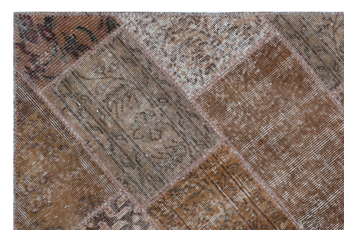 Brown Over Dyed Patchwork Unique Rug 3&#39;11&#39;&#39; x 5&#39;11&#39;&#39; ft 120 x 180 cm