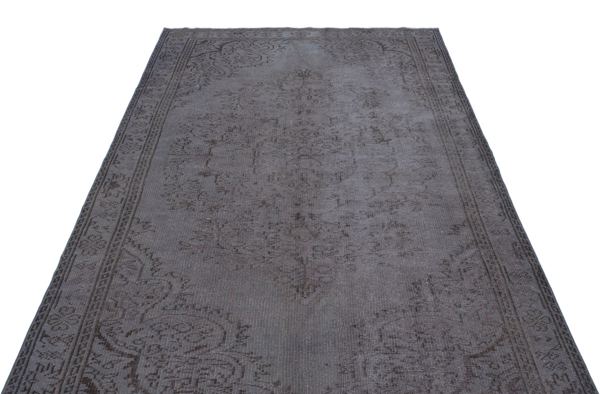Gray Over Dyed Vintage Rug 5&#39;6&#39;&#39; x 8&#39;8&#39;&#39; ft 168 x 265 cm