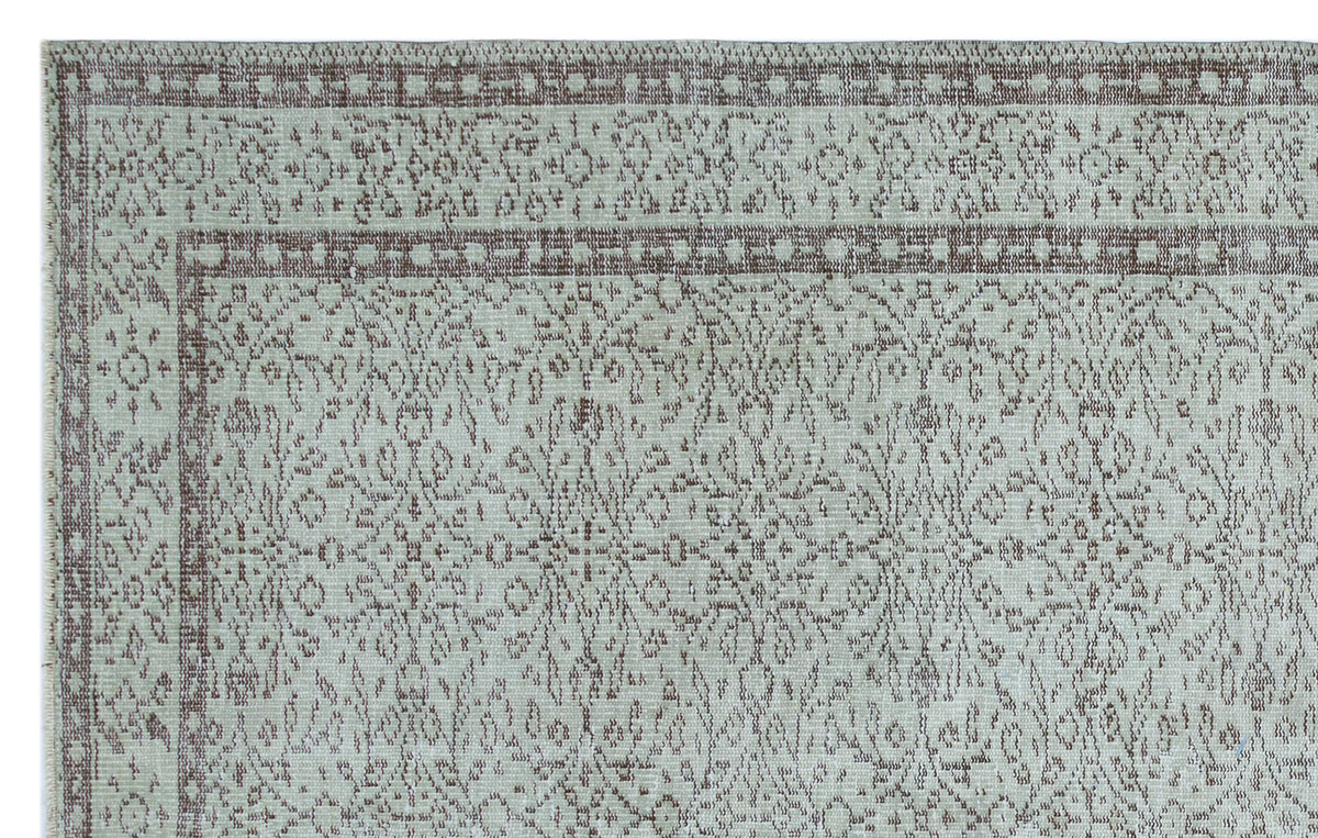 Gray Over Dyed Vintage Rug 5&#39;8&#39;&#39; x 9&#39;0&#39;&#39; ft 173 x 275 cm