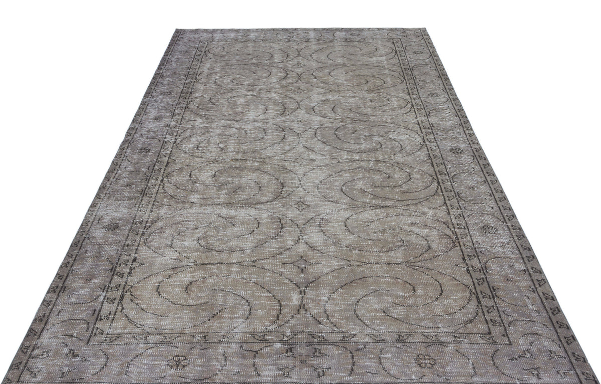 Gray Over Dyed Vintage Rug 5&#39;10&#39;&#39; x 8&#39;11&#39;&#39; ft 177 x 272 cm