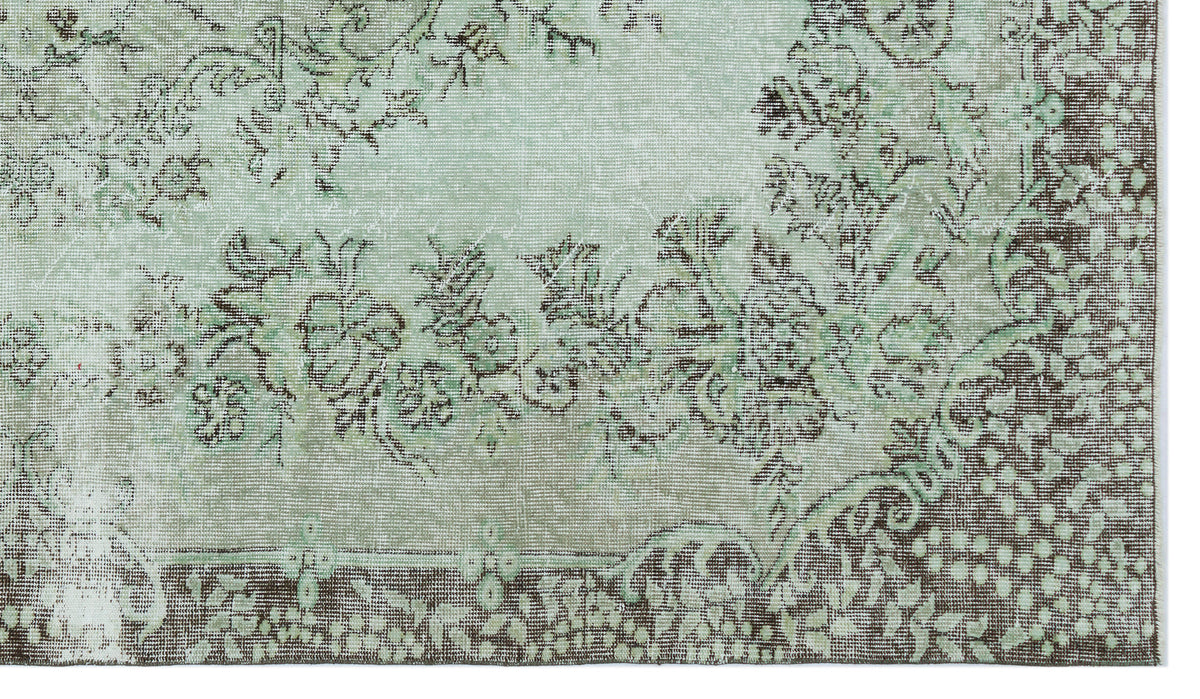 Green Over Dyed Vintage Rug 5&#39;6&#39;&#39; x 9&#39;7&#39;&#39; ft 167 x 292 cm