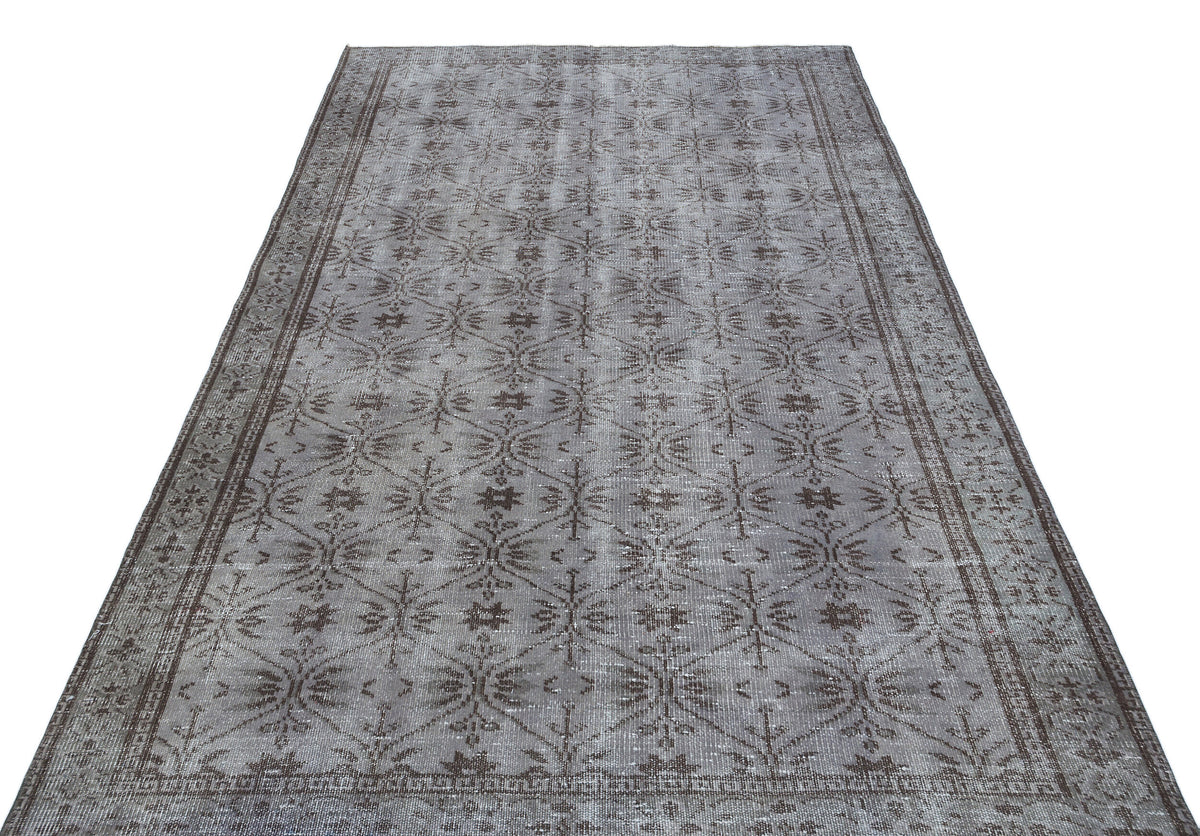 Gray Over Dyed Vintage Rug 5&#39;5&#39;&#39; x 8&#39;8&#39;&#39; ft 166 x 265 cm
