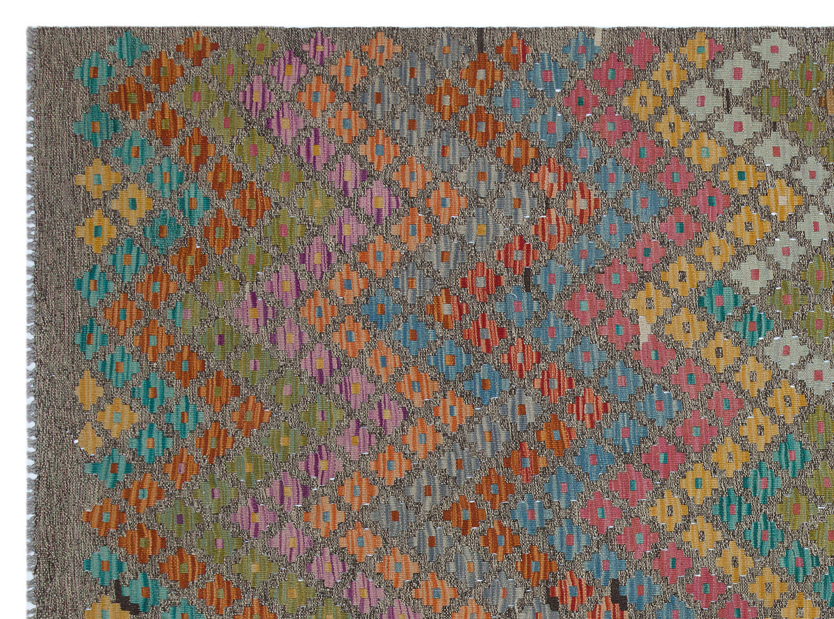 Naturel Over Dyed Kandahar Rug 6&#39;1&#39;&#39; x 8&#39;1&#39;&#39; ft 186 x 247 cm