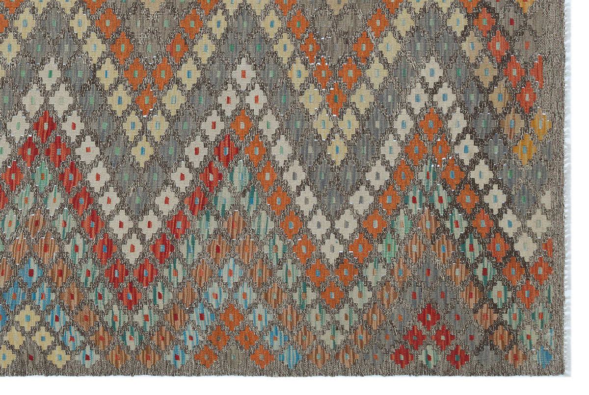 Naturel Over Dyed Kandahar Rug 5&#39;9&#39;&#39; x 8&#39;4&#39;&#39; ft 175 x 253 cm