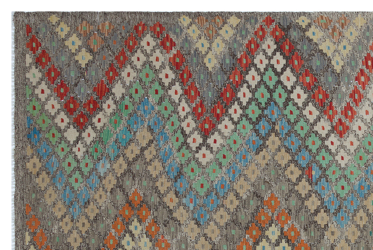 Naturel Over Dyed Kandahar Rug 5&#39;9&#39;&#39; x 8&#39;4&#39;&#39; ft 175 x 253 cm