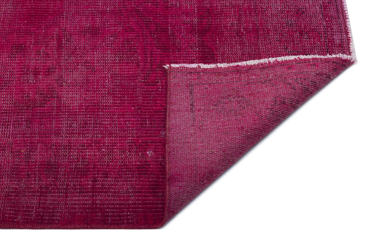 Fuchsia Over Dyed Vintage Rug 5&#39;7&#39;&#39; x 8&#39;6&#39;&#39; ft 169 x 259 cm