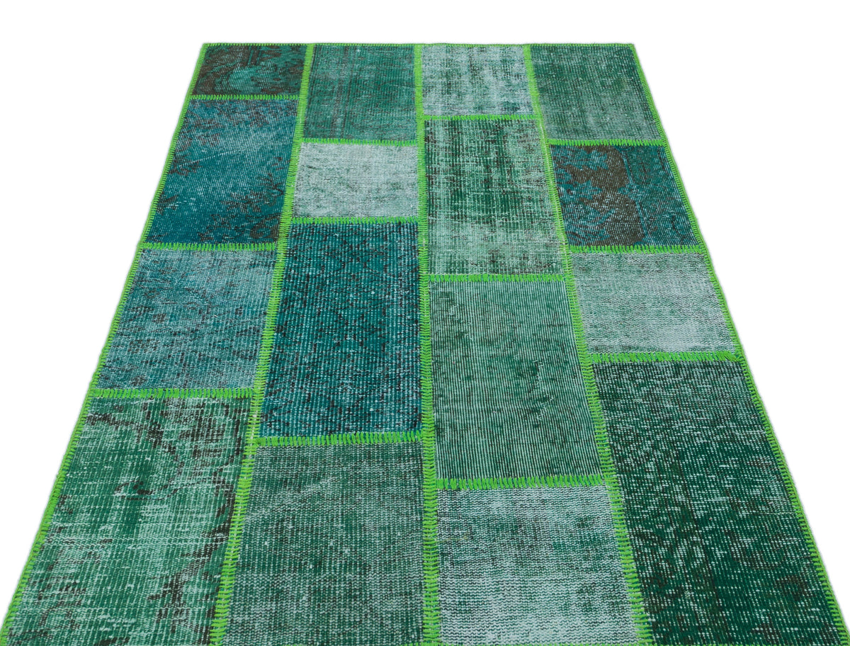 Green Over Dyed Patchwork Unique Rug 3&#39;11&#39;&#39; x 5&#39;11&#39;&#39; ft 120 x 180 cm