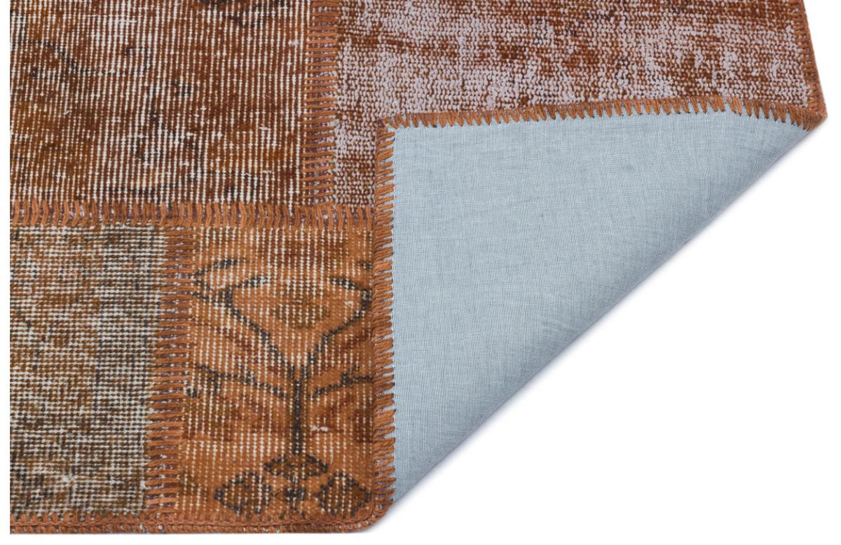 Brown Over Dyed Patchwork Unique Rug 2&#39;7&#39;&#39; x 4&#39;11&#39;&#39; ft 80 x 150 cm