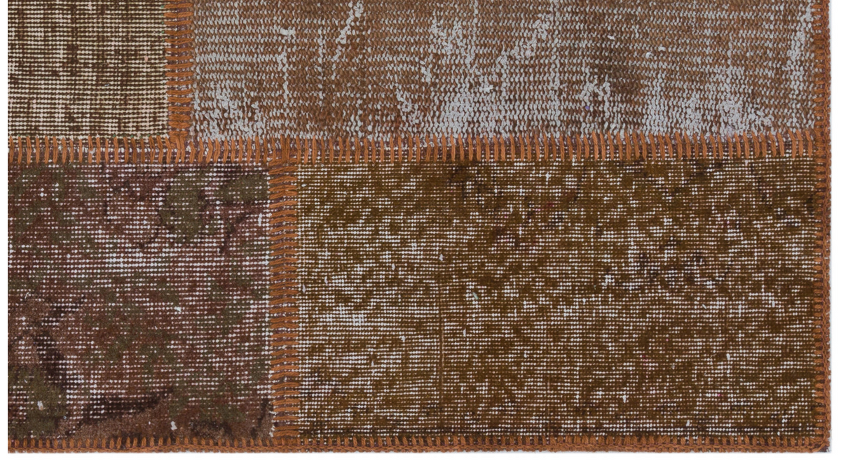 Brown Over Dyed Patchwork Unique Rug 2&#39;7&#39;&#39; x 4&#39;11&#39;&#39; ft 80 x 150 cm