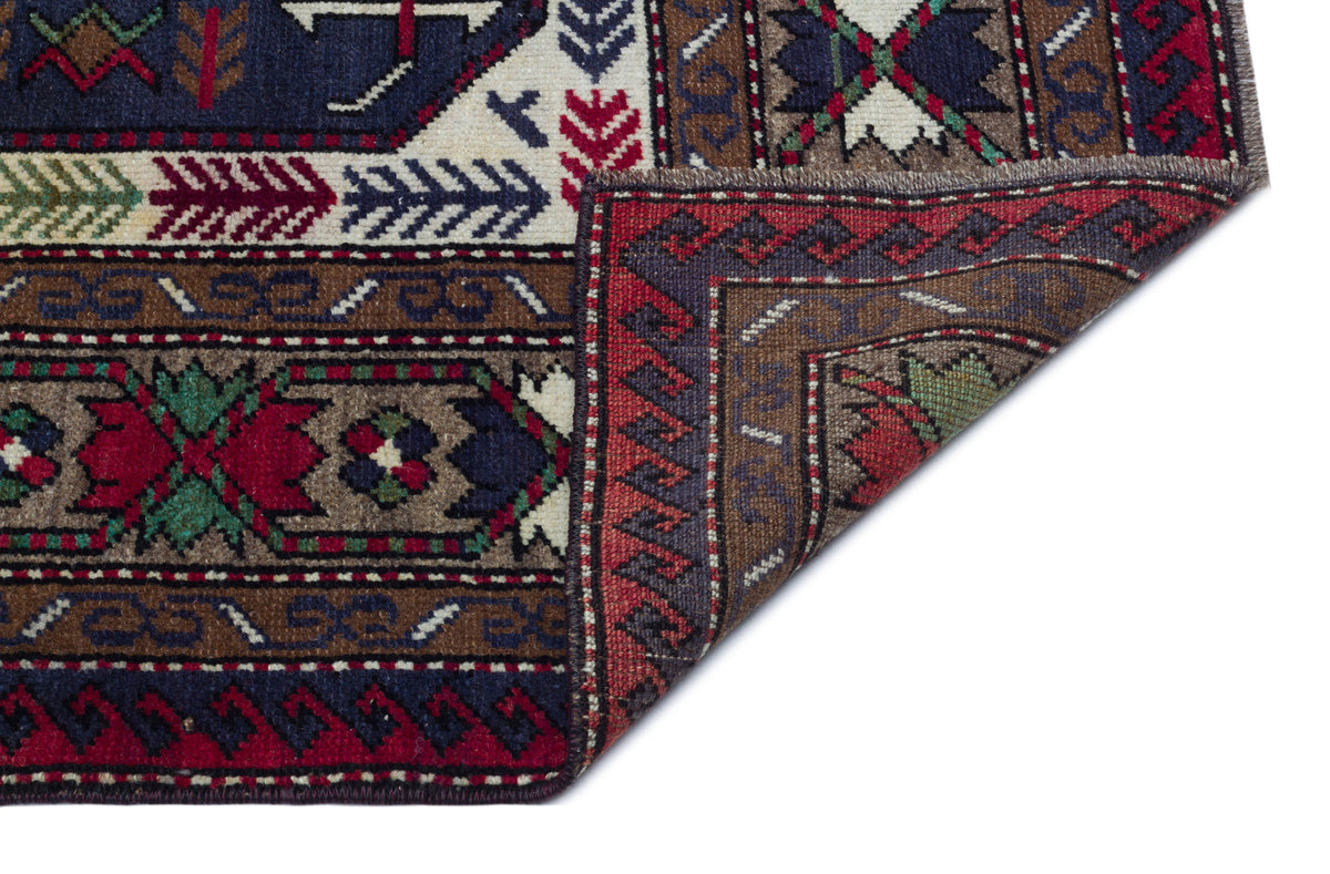 Natural Anatolium Turkish Vintage Rug 4&#39;6&#39;&#39; x 7&#39;7&#39;&#39; ft 137 x 230 cm