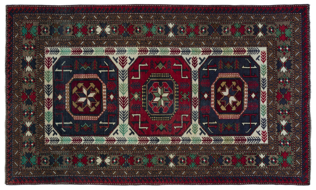 Natural Anatolium Turkish Vintage Rug 4&#39;6&#39;&#39; x 7&#39;7&#39;&#39; ft 137 x 230 cm