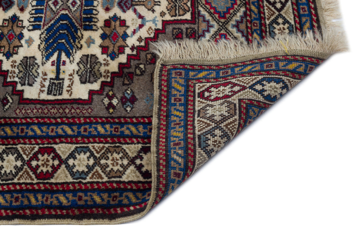 Natural Anatolium Turkish Vintage Rug 3&#39;4&#39;&#39; x 4&#39;9&#39;&#39; ft 102 x 145 cm