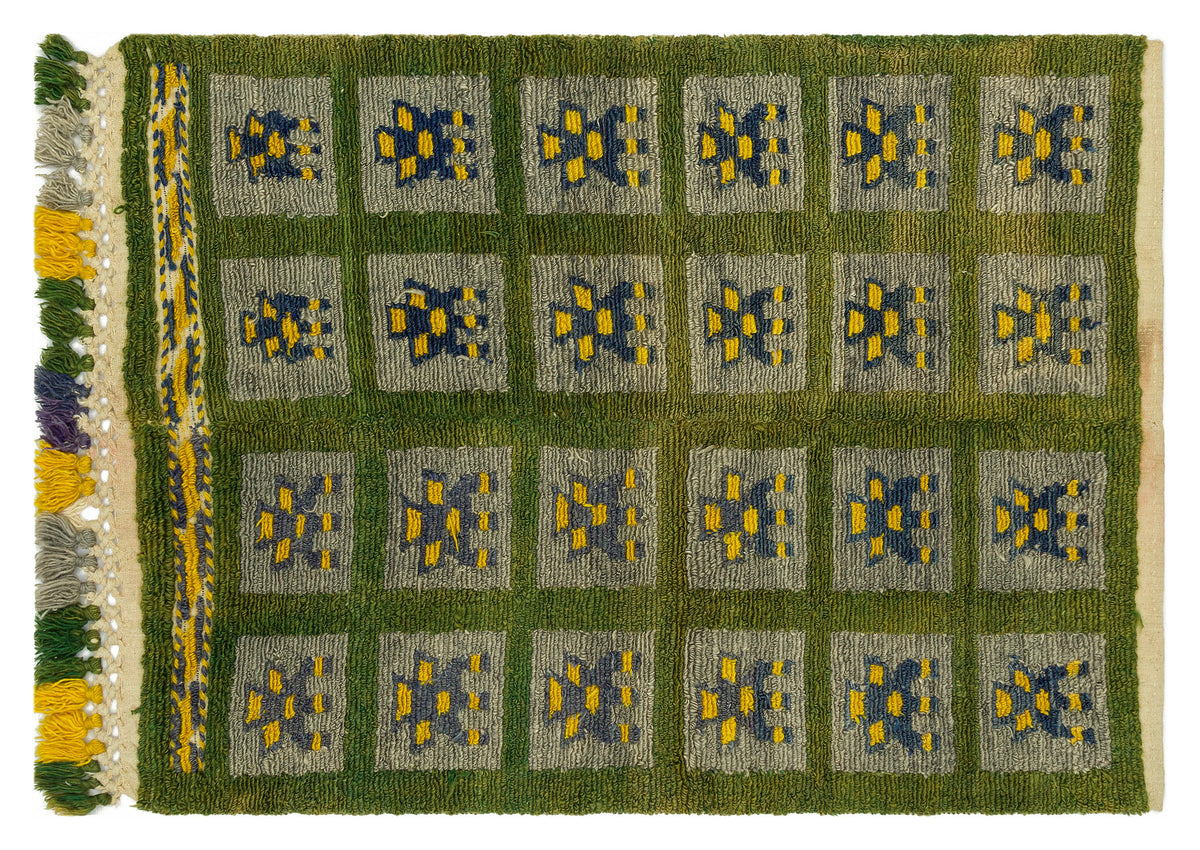 Geometric Over Dyed Kilim Rug 3&#39;5&#39;&#39; x 4&#39;7&#39;&#39; ft 103 x 140 cm