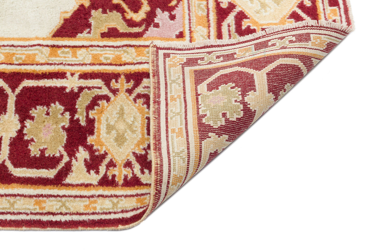 Natural Anatolium Turkish Vintage Rug 5&#39;9&#39;&#39; x 7&#39;1&#39;&#39; ft 175 x 215 cm