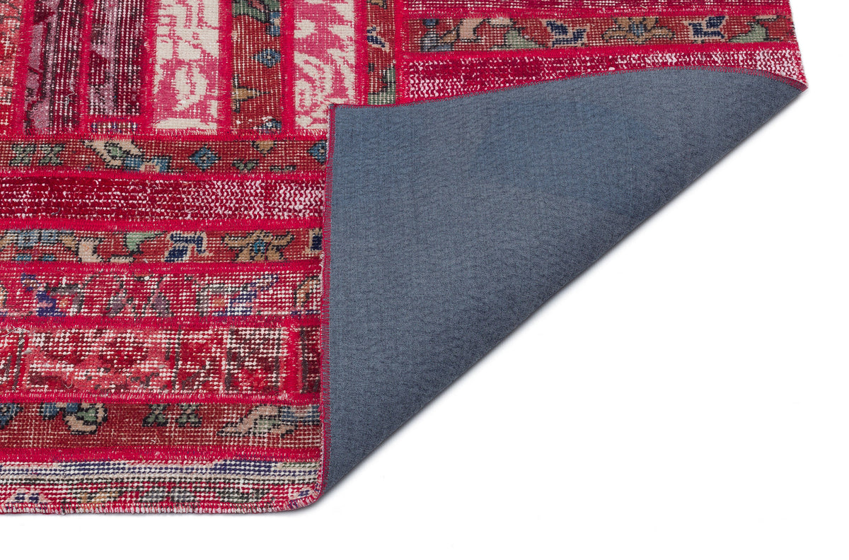 Red Over Dyed Patchwork Unique Rug 4&#39;0&#39;&#39; x 6&#39;7&#39;&#39; ft 122 x 200 cm