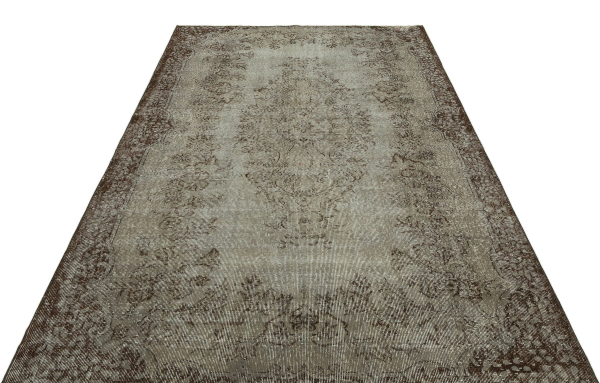 Gray Over Dyed Vintage Rug 5&#39;7&#39;&#39; x 8&#39;8&#39;&#39; ft 170 x 265 cm