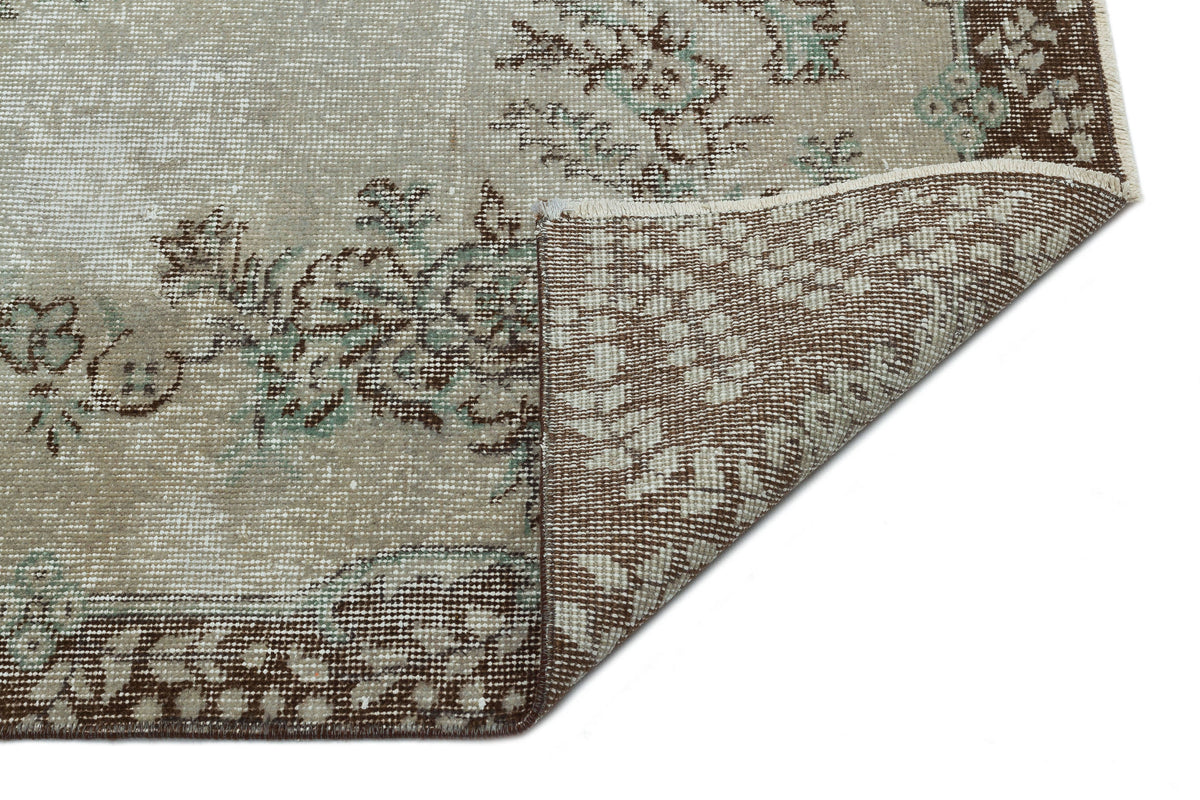 Gray Over Dyed Vintage Rug 4&#39;4&#39;&#39; x 7&#39;7&#39;&#39; ft 131 x 232 cm