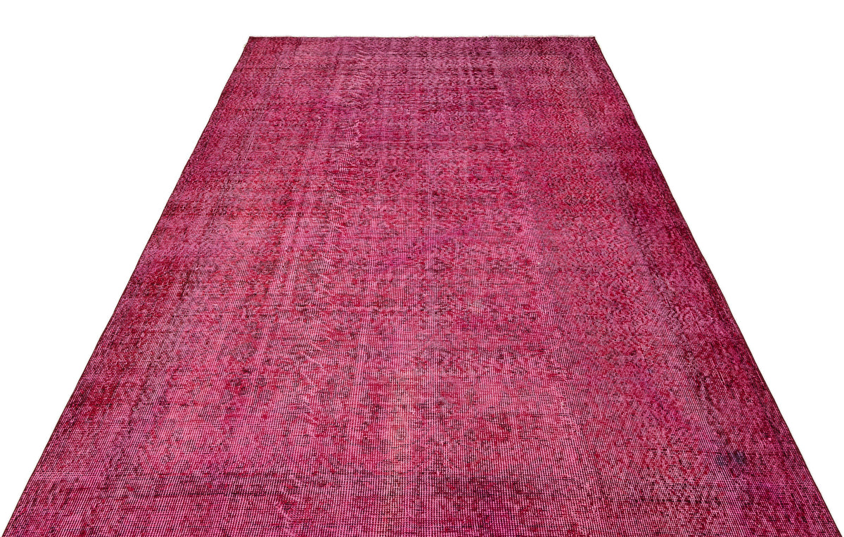 Fuchsia Over Dyed Vintage Rug 5&#39;6&#39;&#39; x 8&#39;7&#39;&#39; ft 168 x 261 cm