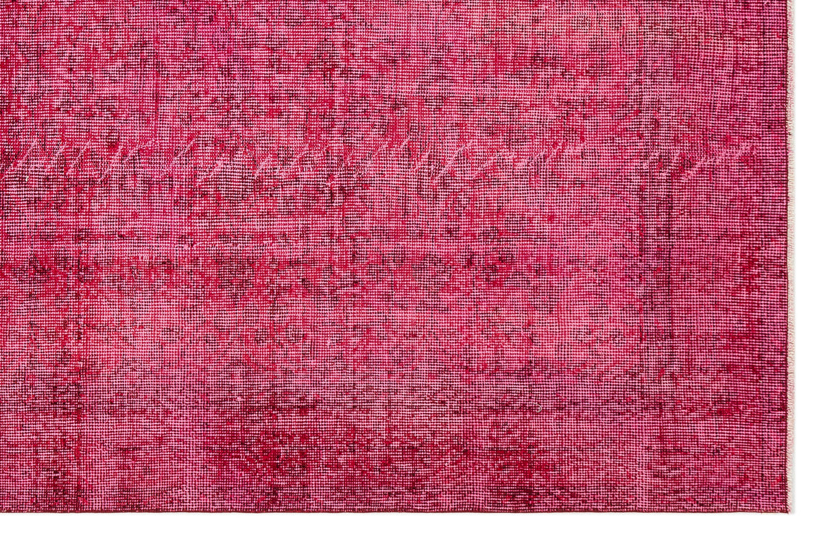 Fuchsia Over Dyed Vintage Rug 5&#39;6&#39;&#39; x 8&#39;7&#39;&#39; ft 168 x 261 cm