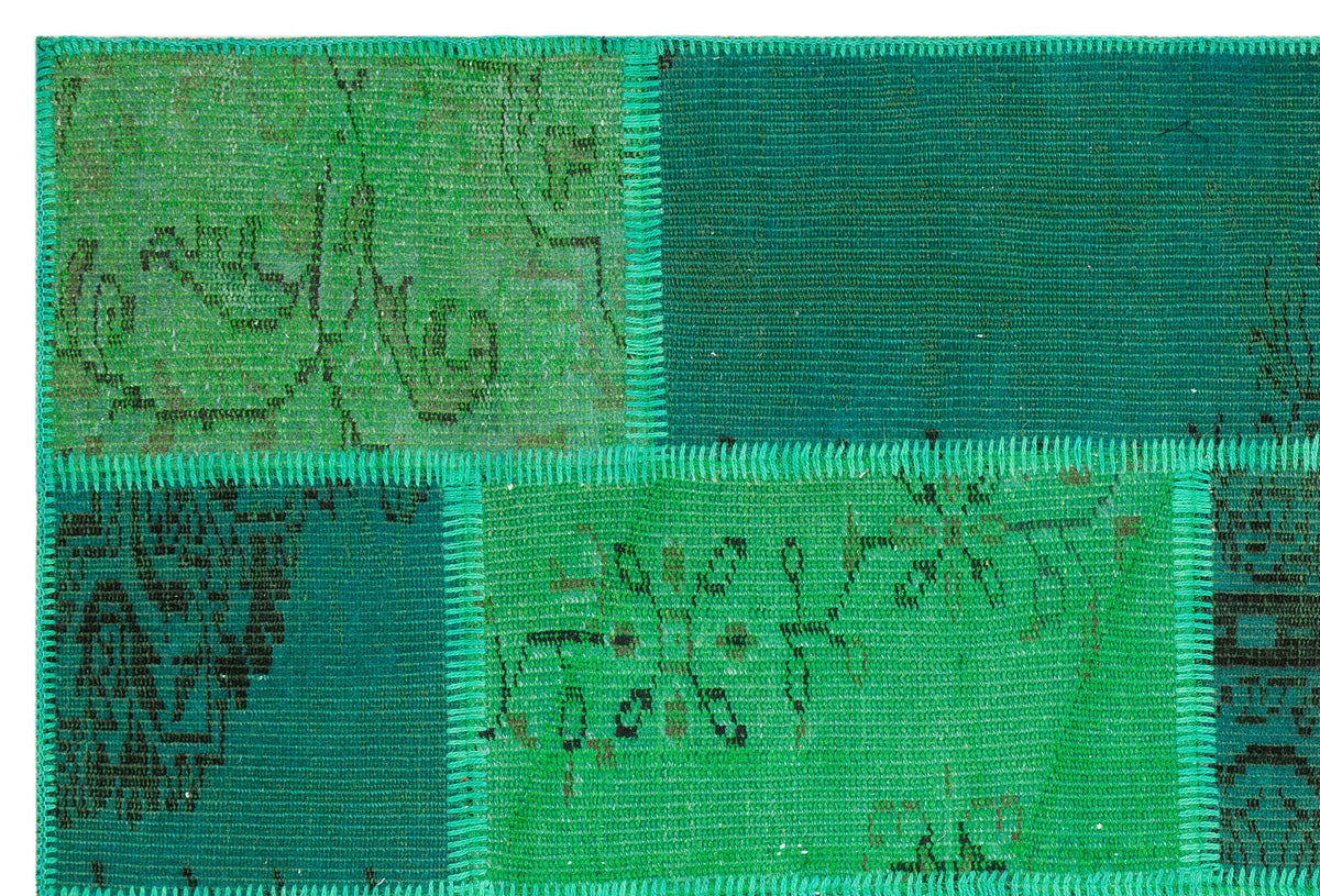 Green Over Dyed Patchwork Unique Rug 3&#39;12&#39;&#39; x 5&#39;11&#39;&#39; ft 121 x 181 cm