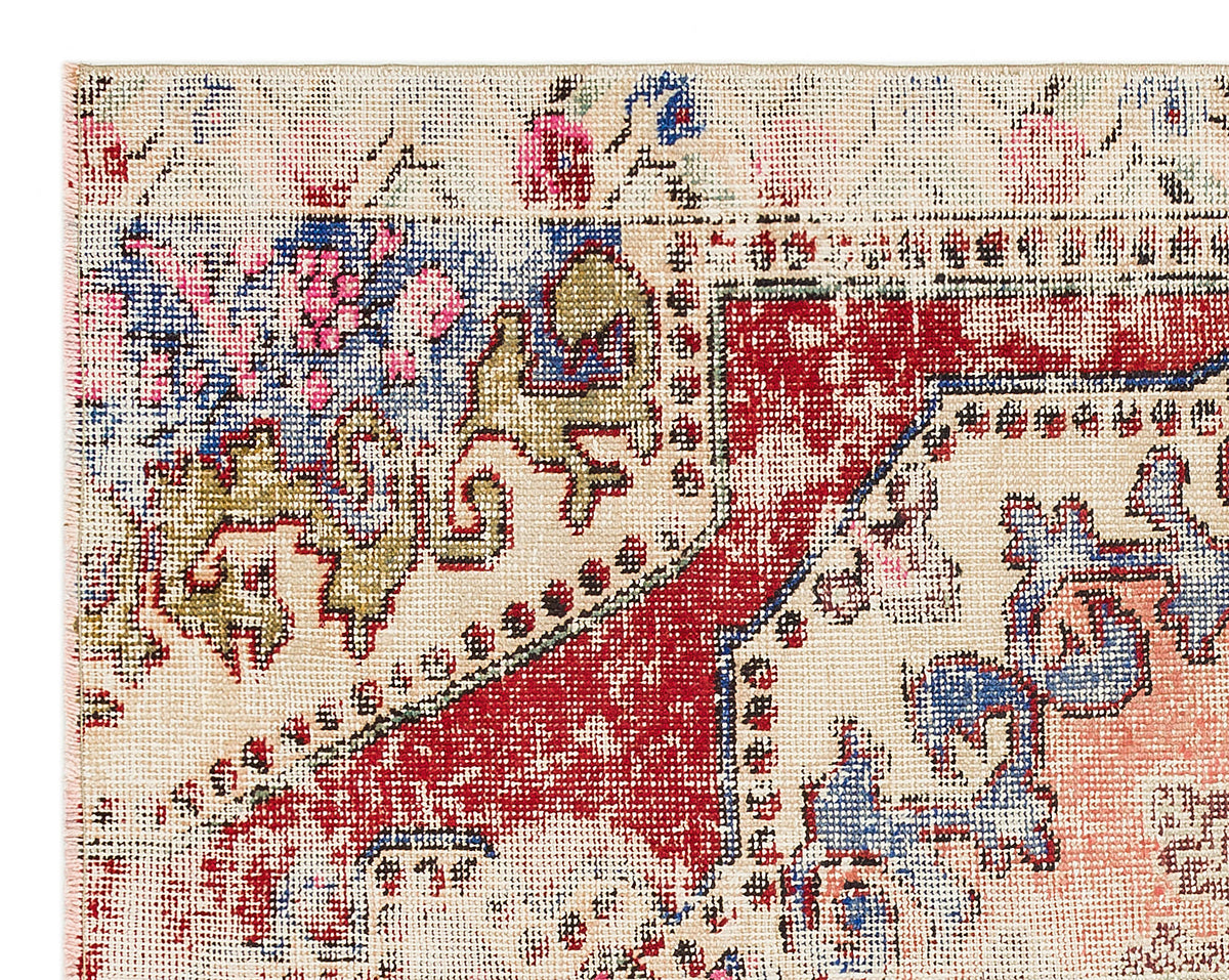 Natural Anatolium Turkish Vintage Rug 4&#39;5&#39;&#39; x 5&#39;7&#39;&#39; ft 134 x 170 cm