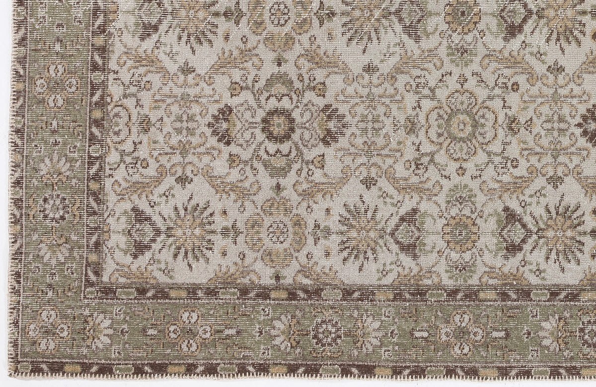 Beige Over Dyed Vintage Rug 5&#39;9&#39;&#39; x 9&#39;9&#39;&#39; ft 175 x 297 cm