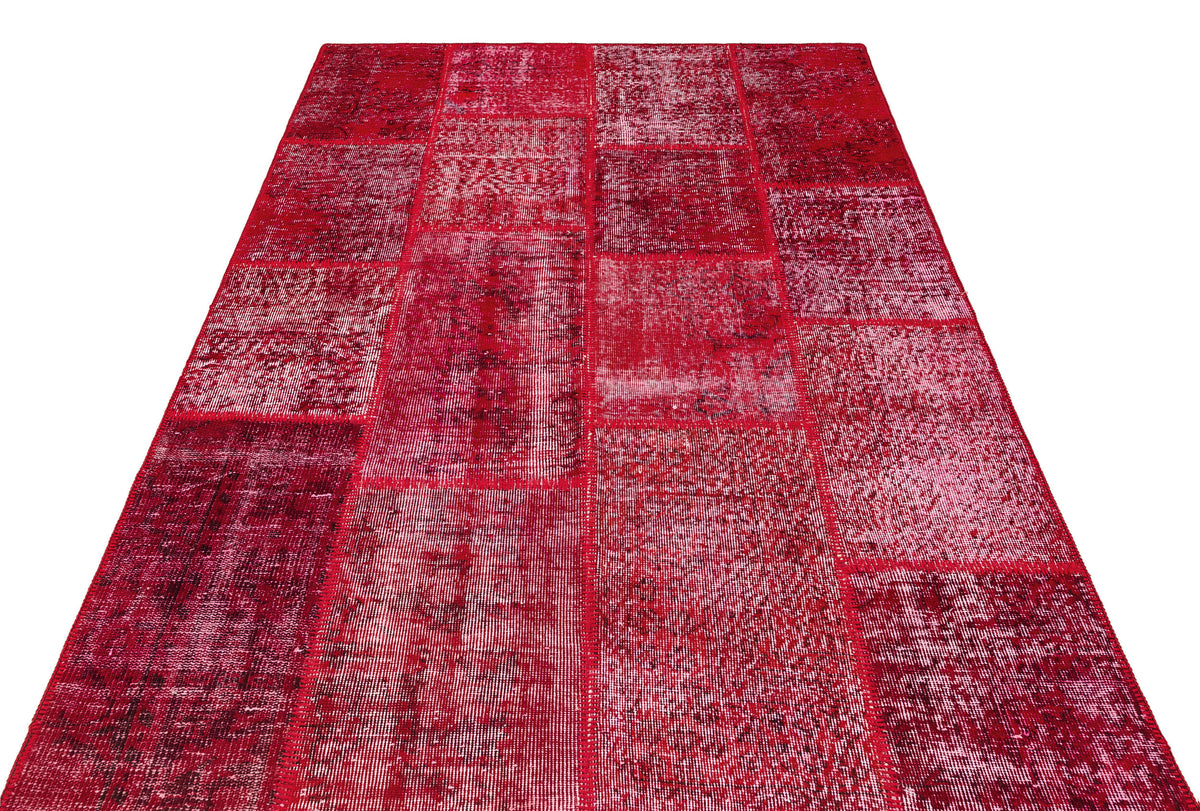 Red Over Dyed Patchwork Unique Rug 5&#39;3&#39;&#39; x 7&#39;7&#39;&#39; ft 161 x 230 cm