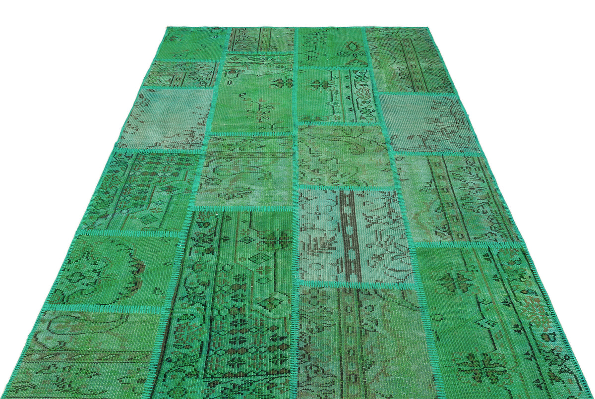 Green Over Dyed Patchwork Unique Rug 5&#39;3&#39;&#39; x 7&#39;8&#39;&#39; ft 161 x 233 cm