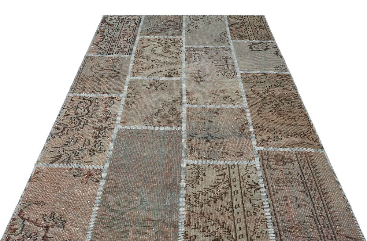 Brown Over Dyed Patchwork Unique Rug 5&#39;3&#39;&#39; x 7&#39;7&#39;&#39; ft 161 x 232 cm