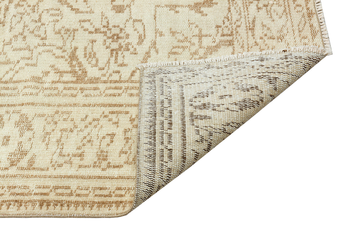 Traditional Design Beige Over Dyed Vintage Rug 5&#39;7&#39;&#39; x 9&#39;8&#39;&#39; ft 170 x 294 cm