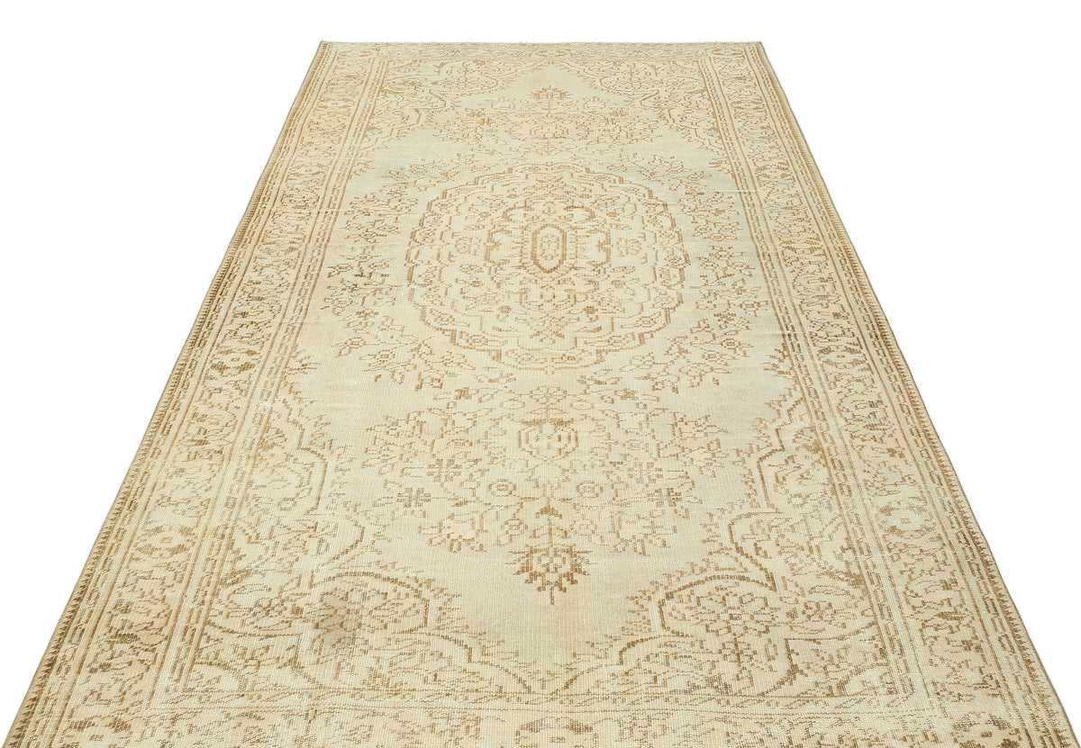 Traditional Design Beige Over Dyed Vintage Rug 5&#39;7&#39;&#39; x 9&#39;8&#39;&#39; ft 170 x 294 cm