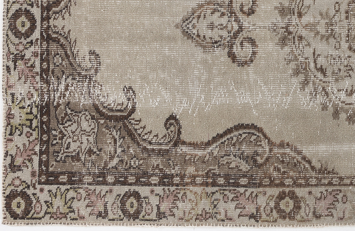 Beige Over Dyed Vintage Rug 4&#39;9&#39;&#39; x 8&#39;10&#39;&#39; ft 145 x 270 cm