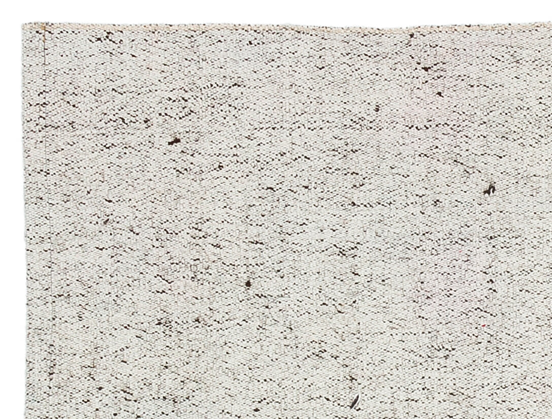 Chaput Over Dyed Kilim Rug 2&#39;4&#39;&#39; x 3&#39;1&#39;&#39; ft 72 x 95 cm