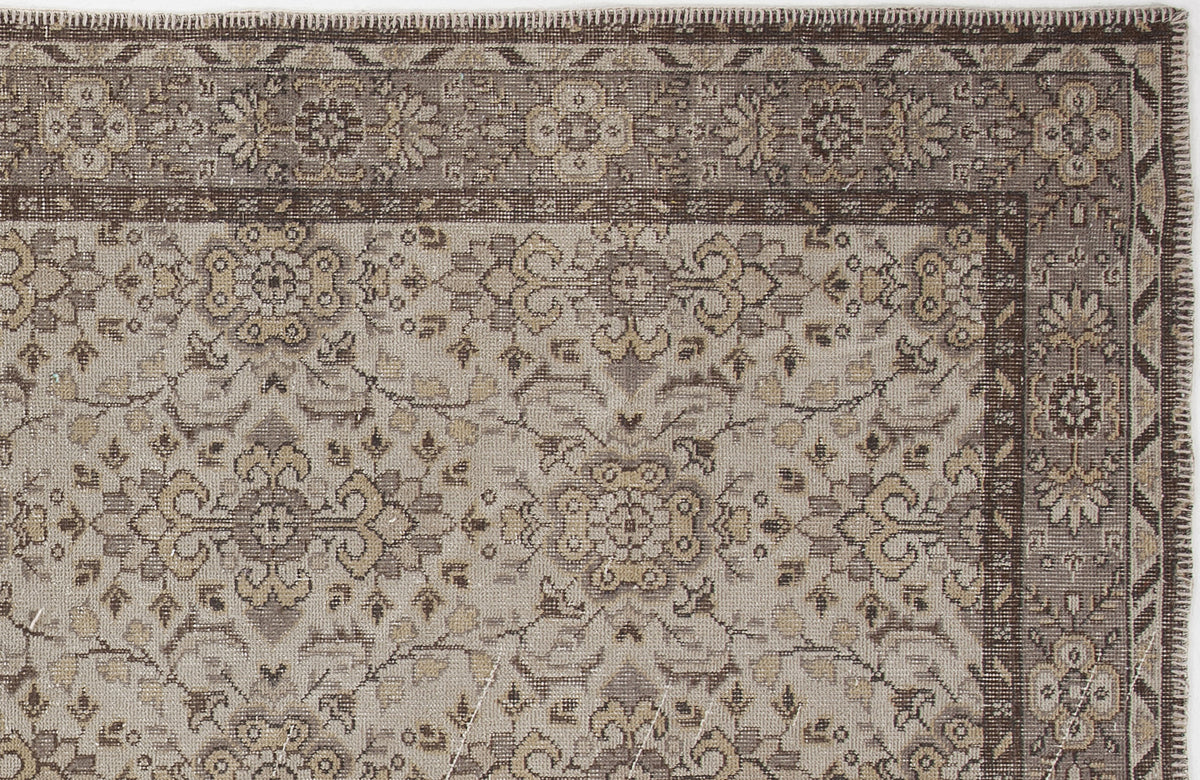 Beige Over Dyed Vintage Rug 5&#39;5&#39;&#39; x 9&#39;7&#39;&#39; ft 165 x 293 cm