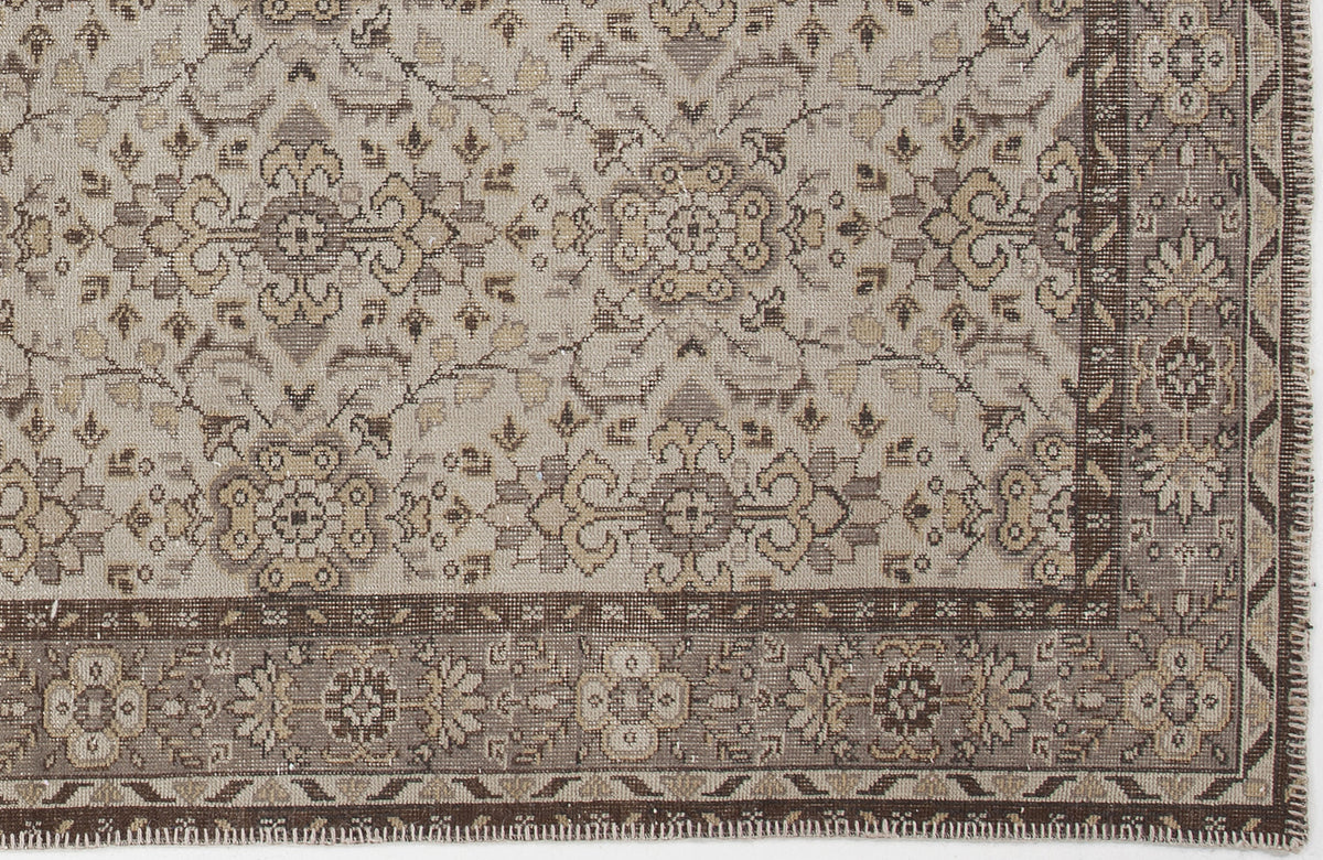 Beige Over Dyed Vintage Rug 5&#39;5&#39;&#39; x 9&#39;7&#39;&#39; ft 165 x 293 cm
