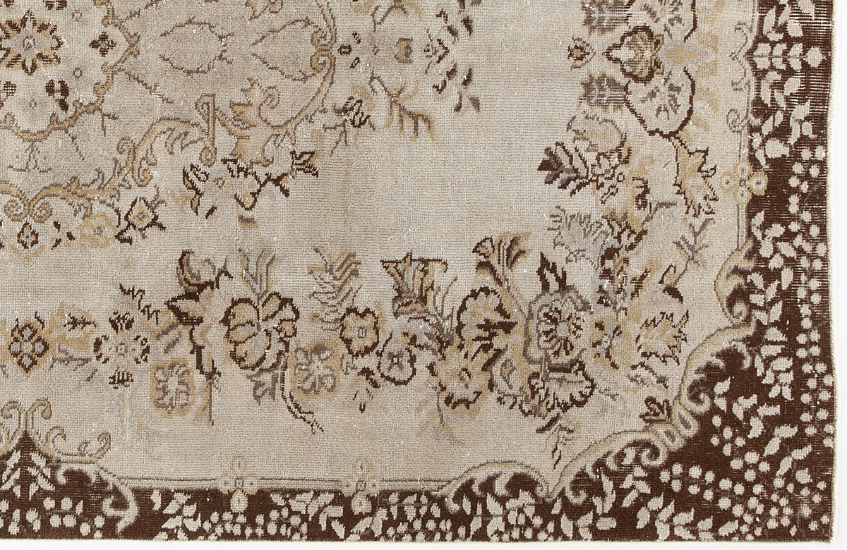 Beige Over Dyed Vintage Rug 5&#39;5&#39;&#39; x 8&#39;11&#39;&#39; ft 165 x 271 cm