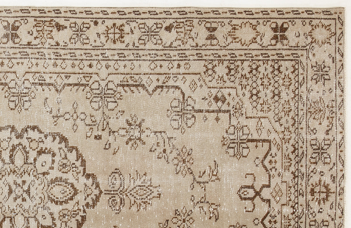 Beige Over Dyed Vintage Rug 4&#39;12&#39;&#39; x 9&#39;2&#39;&#39; ft 152 x 280 cm