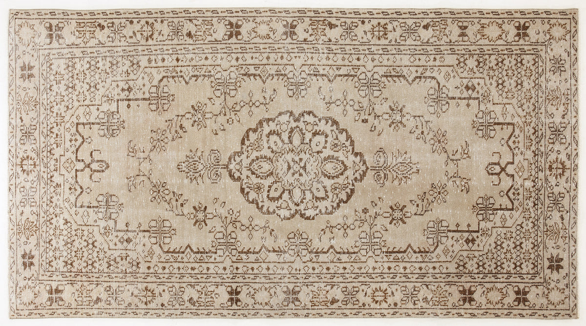 Beige Over Dyed Vintage Rug 4&#39;12&#39;&#39; x 9&#39;2&#39;&#39; ft 152 x 280 cm