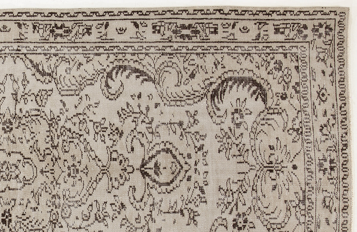 Beige Over Dyed Vintage Rug 4&#39;10&#39;&#39; x 8&#39;11&#39;&#39; ft 147 x 273 cm