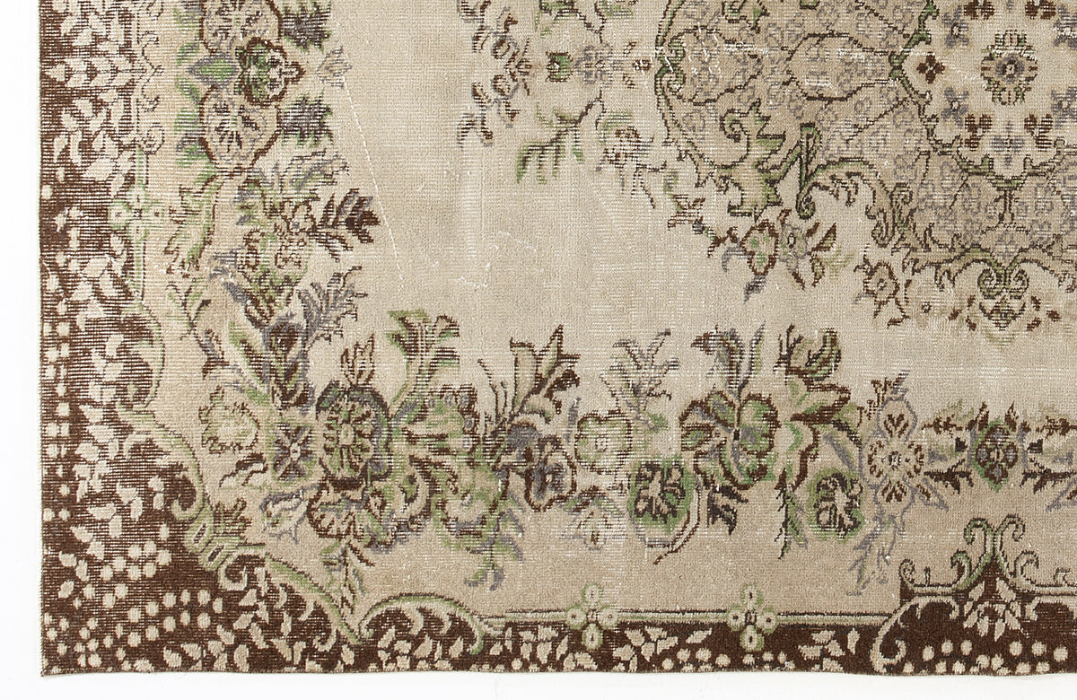 Beige Over Dyed Vintage Rug 5&#39;5&#39;&#39; x 8&#39;9&#39;&#39; ft 166 x 266 cm