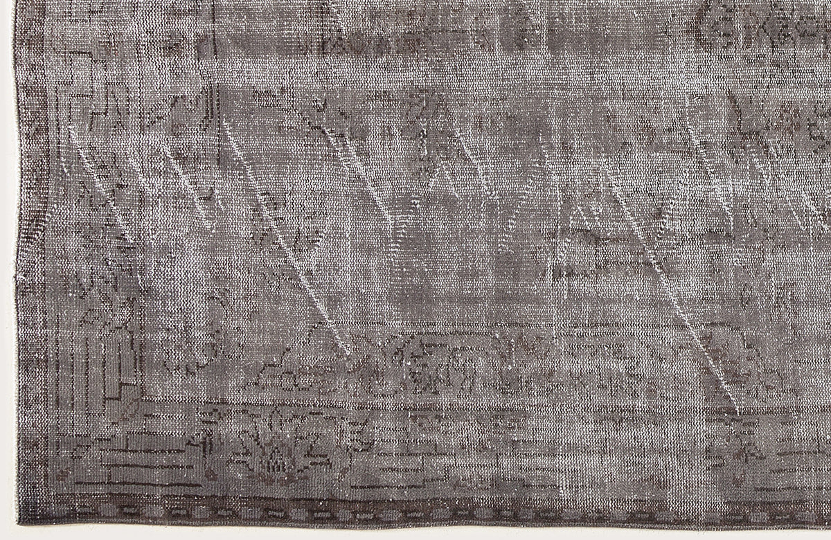 Gray Over Dyed Vintage Rug 5&#39;7&#39;&#39; x 9&#39;5&#39;&#39; ft 171 x 286 cm